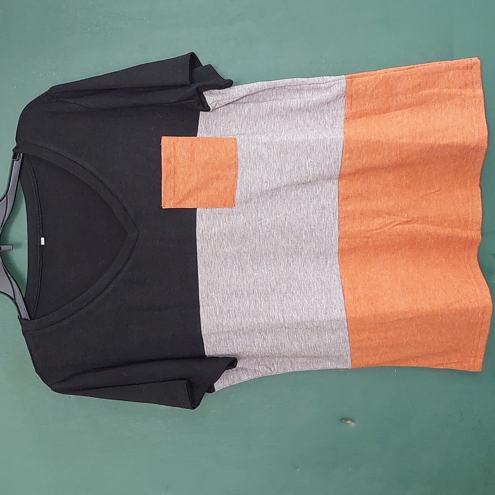 NWT 3 color Nordstrom Vneck XL